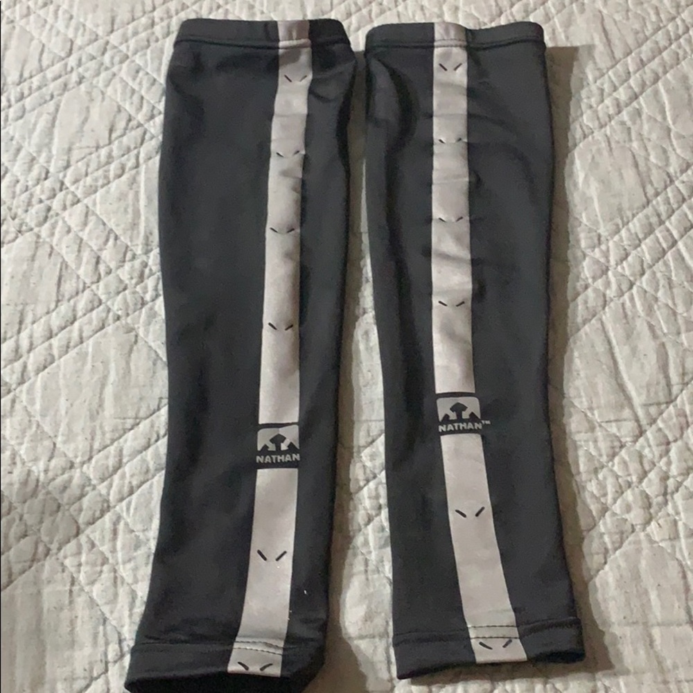 🔥Nathan Compression Reflective Sleeves Sz L/XL🔥